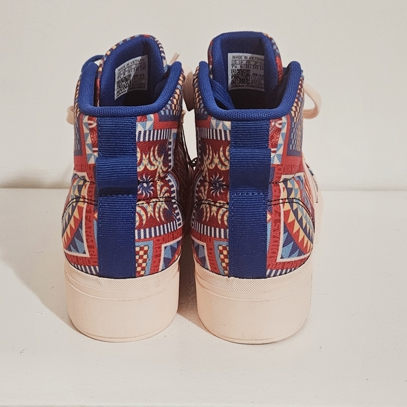 NWT Women's adidas Bravada 2.0 Platform Mid Urban and Colorful Style - Picture 5 of 8